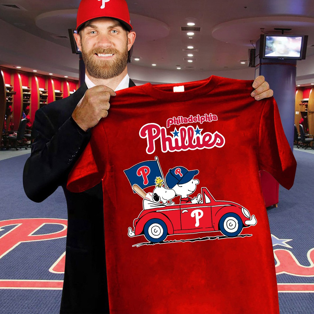 Philadelphia Phillies Peanuts Charlie Brown Snoopy T-Shirt Cute Unique Phillies Gifts Oregontrailrvpk Shirt