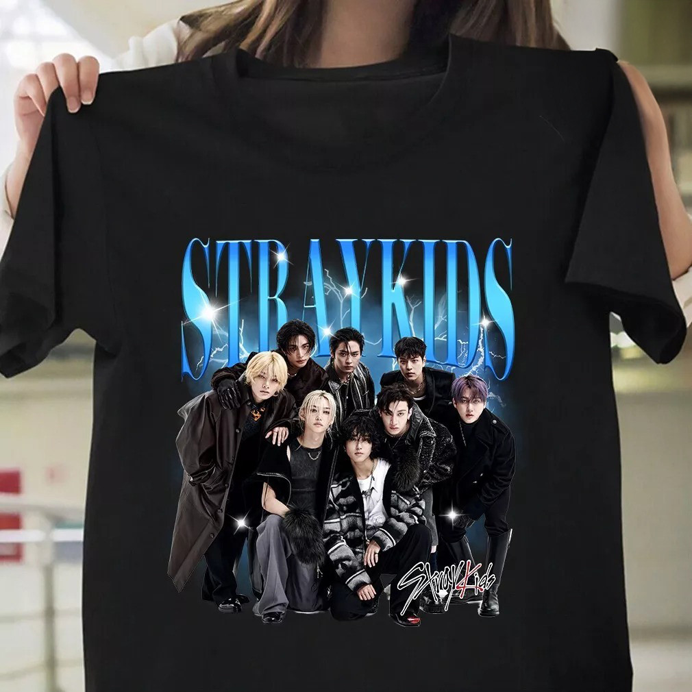 Stray Kids Vintage 90s Shirttray Kids Tour 2025 T-Shirt Fans Gift Oregontrailrvpk Shirt